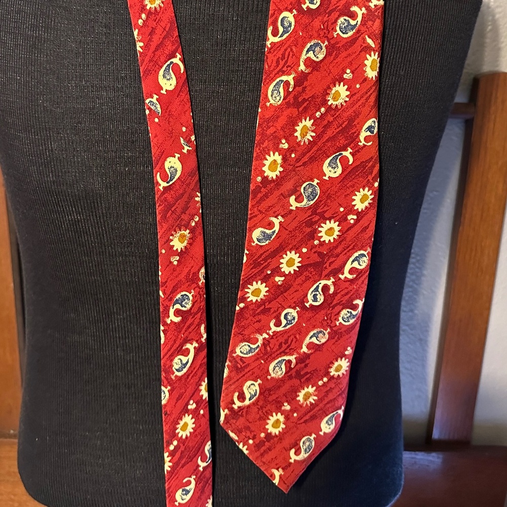 AUTHENTIC EMPORIO ARMANI 100% SILK NECKTIE TIE RED FLOWER PAISLEY